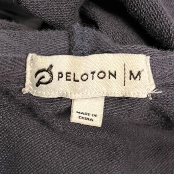 Peloton Recharge 1/4 Zip Hoodie size M - Picture 8 of 10